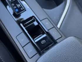 Toyota C hr (2025) thumbnail 57
