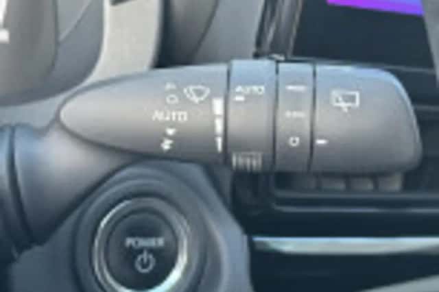 Toyota Yaris Cross (2025) thumbnail 48