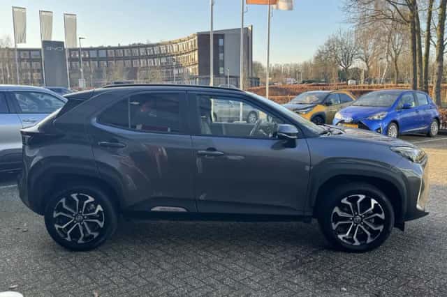 Toyota Yaris Cross (2025) thumbnail 12