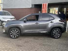 Toyota Yaris Cross (2025) thumbnail 5