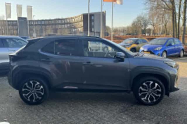 Toyota Yaris Cross (2025) thumbnail 6