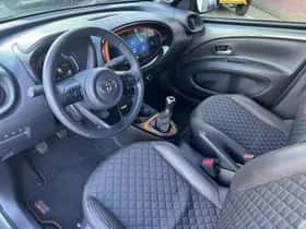 Toyota Aygo X (2022) thumbnail 2
