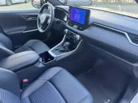 Toyota RAV4 (2024) thumbnail 4