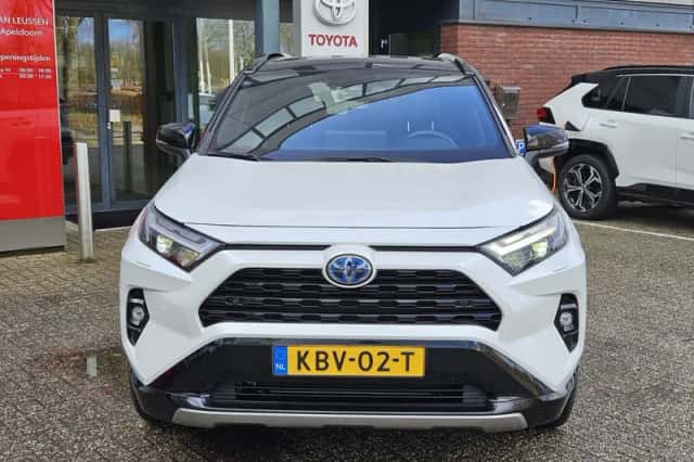 Toyota RAV4 (2024) thumbnail 33