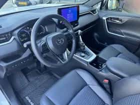 Toyota RAV4 (2024) thumbnail 69