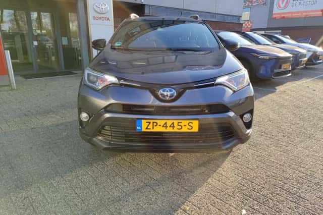 Toyota RAV4 (2018) thumbnail 40