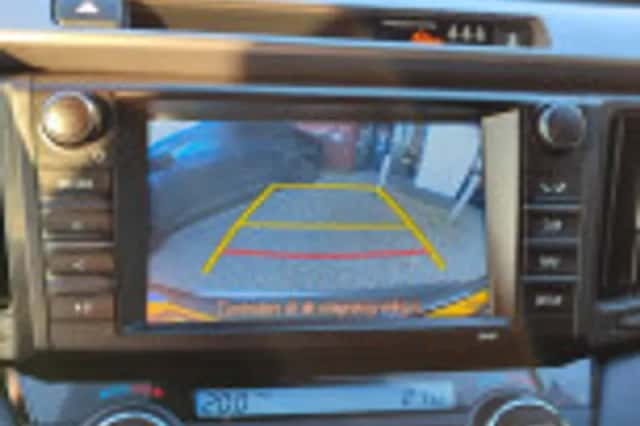 Toyota RAV4 (2018) thumbnail 61