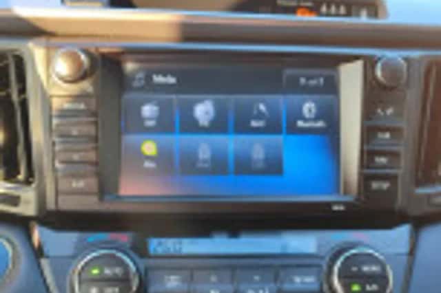 Toyota RAV4 (2018) thumbnail 62
