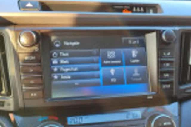 Toyota RAV4 (2018) thumbnail 64