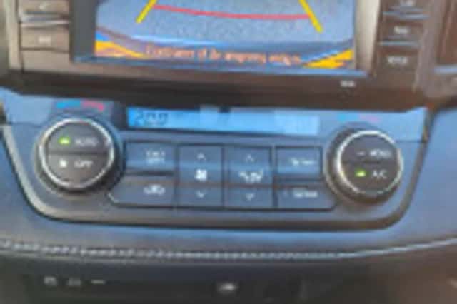Toyota RAV4 (2018) thumbnail 66