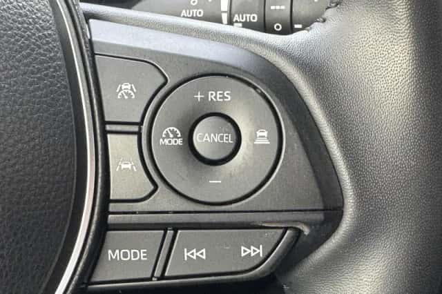 Toyota Corolla (2023) thumbnail 21