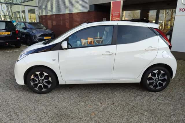 Toyota Aygo (2021) thumbnail 11