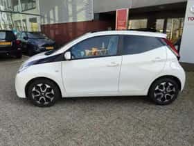 Toyota Aygo (2021) thumbnail 11