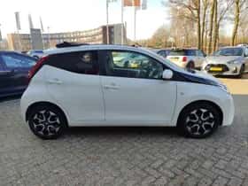 Toyota Aygo (2021) thumbnail 12