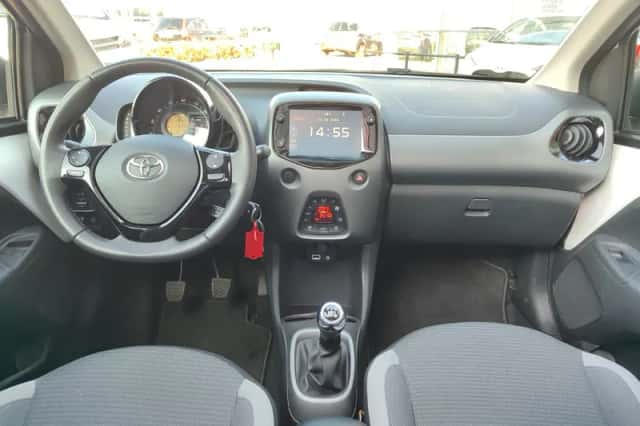 Toyota Aygo (2021) thumbnail 13