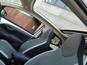 Toyota Aygo (2021) thumbnail 16