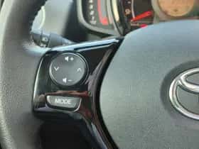 Toyota Aygo (2021) thumbnail 21