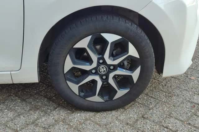Toyota Aygo (2021) thumbnail 34