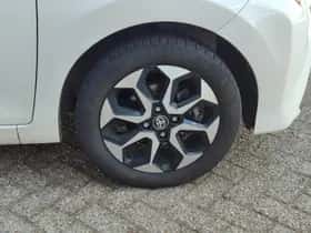 Toyota Aygo (2021) thumbnail 34