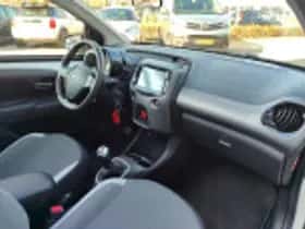 Toyota Aygo (2021) thumbnail 39