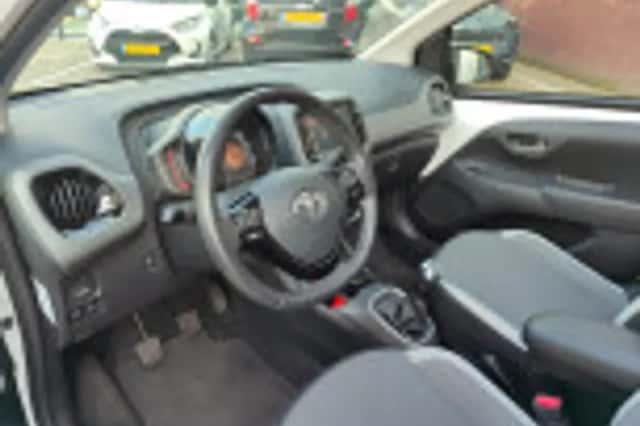 Toyota Aygo (2021) thumbnail 41