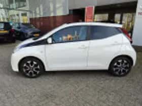 Toyota Aygo (2021) thumbnail 42