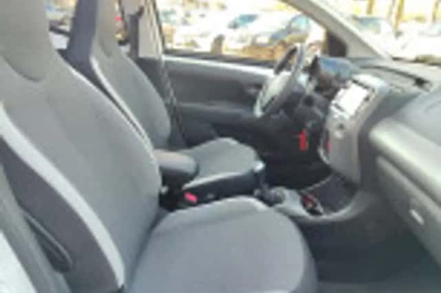 Toyota Aygo (2021) thumbnail 45
