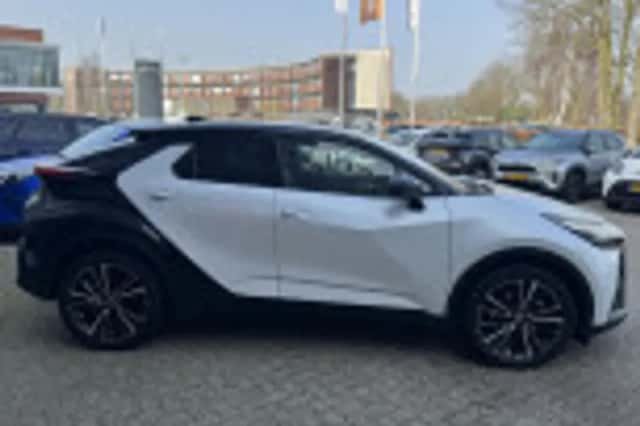 Toyota C hr (2024) thumbnail 41