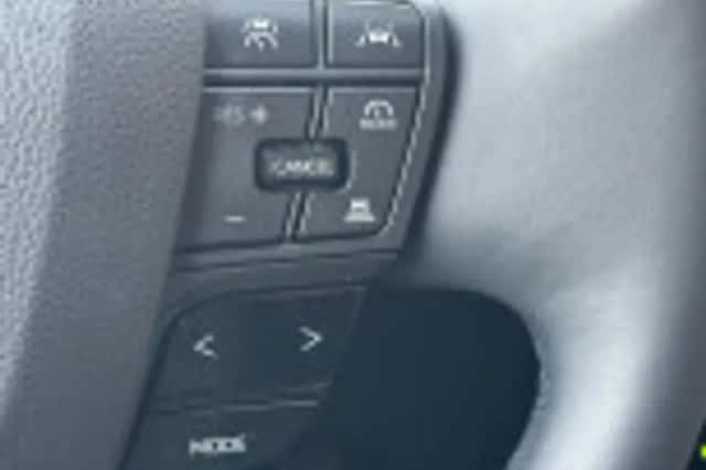 Toyota C hr (2024) thumbnail 50