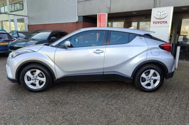Toyota C hr (2017) thumbnail 11