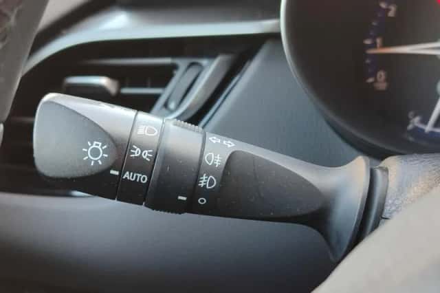 Toyota C hr (2017) thumbnail 20