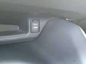 Toyota C hr (2017) thumbnail 27