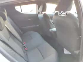 Toyota C hr (2017) thumbnail 30