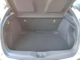 Toyota C hr (2017) thumbnail 31