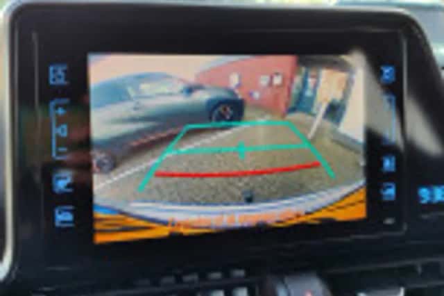 Toyota C hr (2017) thumbnail 55