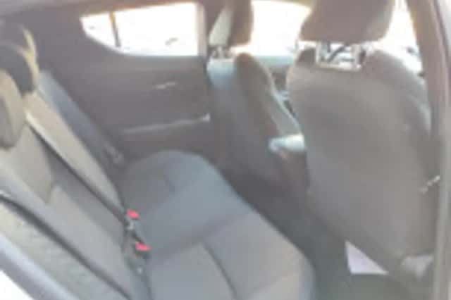 Toyota C hr (2017) thumbnail 61
