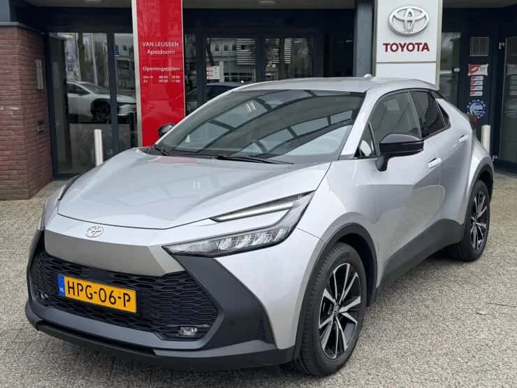 Toyota C hr (2025) — foto 1