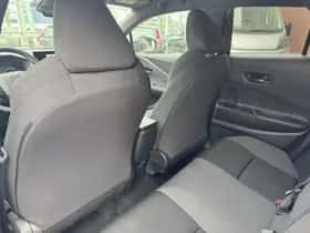 Toyota C hr (2025) thumbnail 14