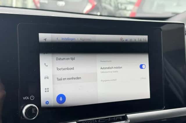 Toyota C hr (2025) thumbnail 24