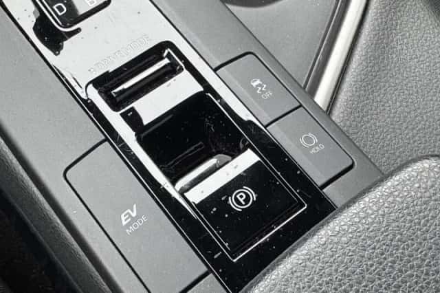 Toyota C hr (2025) thumbnail 28