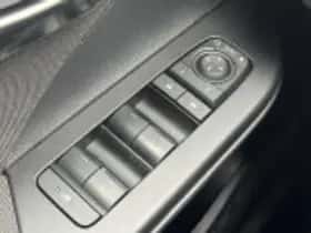 Toyota C hr (2025) thumbnail 43