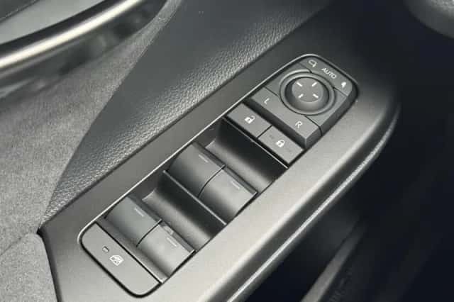 Toyota C hr (2026) thumbnail 17