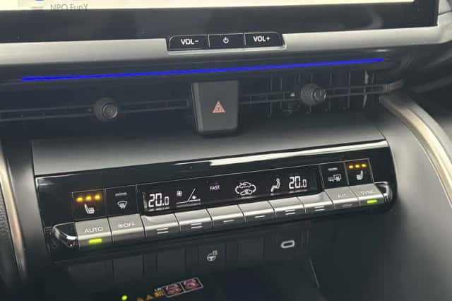Toyota C hr (2026) thumbnail 26