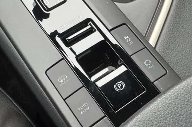 Toyota C hr (2026) thumbnail 28