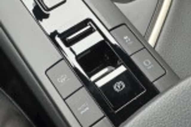 Toyota C hr (2026) thumbnail 54