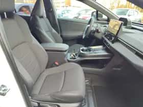 Toyota C hr (2026) thumbnail 14