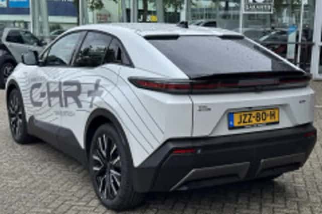 Toyota C hr (2026) thumbnail 3