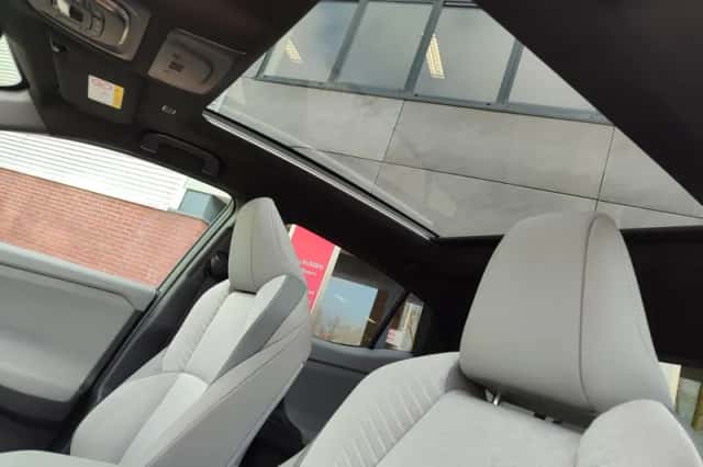 Toyota C hr (2026) thumbnail 17