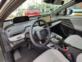 Toyota C hr (2026) thumbnail 4
