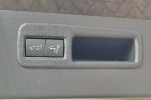 Toyota C hr (2026) thumbnail 35